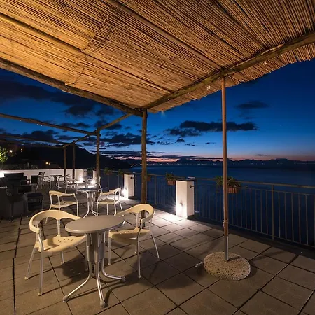 Hotel Doria 3*