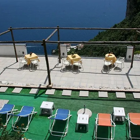 Doria Hotel 3*